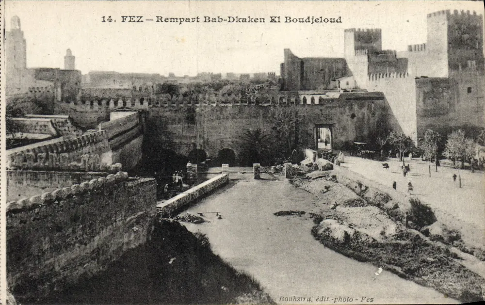 Fès — Muren van Bab-Dkaken El Boudjeloud — Bouhstra, uitgever-foto-Fès - Voorkant