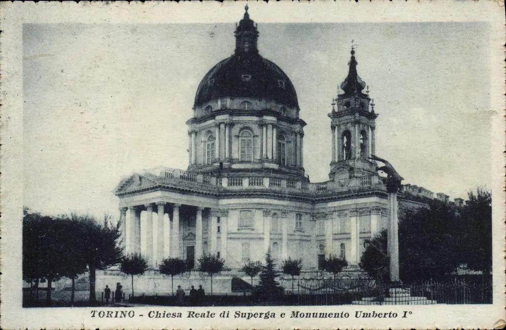 Turin — Real Kirche von Superga und Denkmal für Umberto I° - Vorderseite