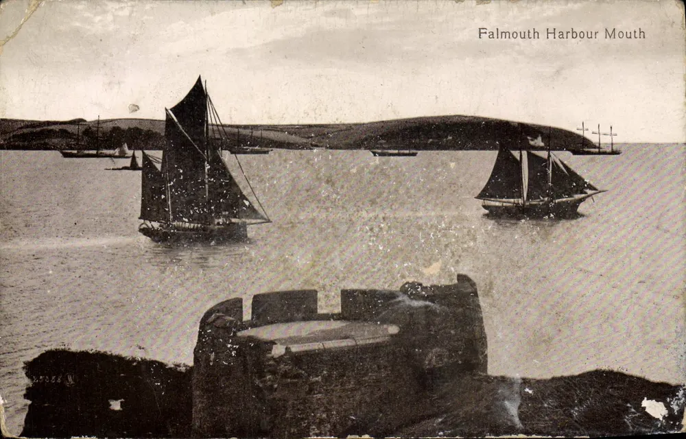 Falmouth Harbour Mouth — Hafenansicht mit Segelschiffen — Valentine's & Spots - Vorderseite