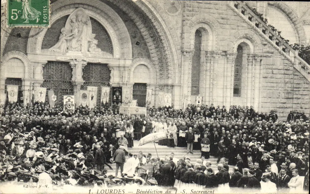 Lourdes — Bênção do Santo Sacramento — Edição F. V. - Frente
