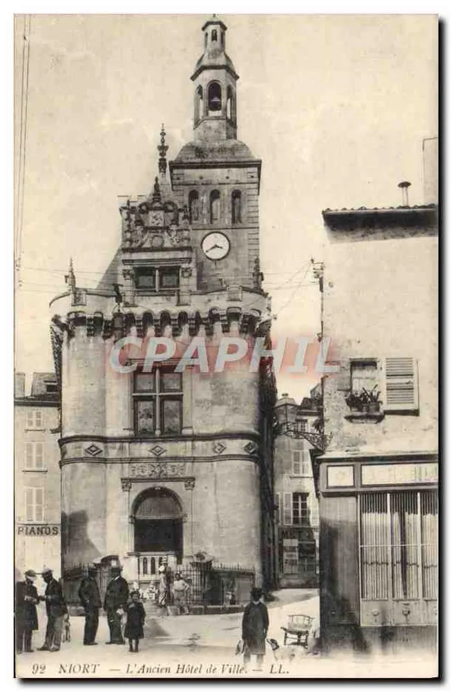 Niort — Das Alte Rathaus — LL. - Vorderseite