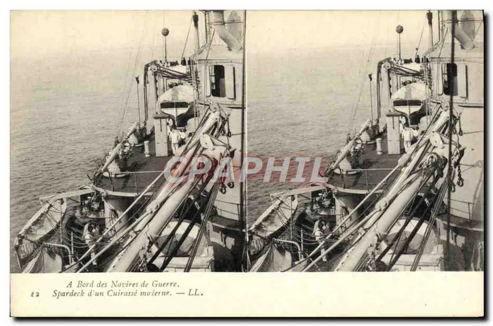 An Bord von Kriegsschiffen — Deck eines modernen Schlachtschiffes — LL. - Vorderseite