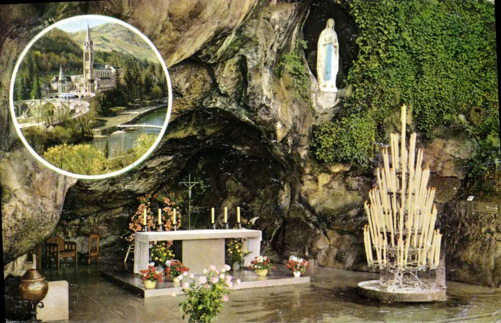 Gruta Milagrosa de Lourdes — Centro Mundial de Pelerinagens — Edição A. Doucet - Frente