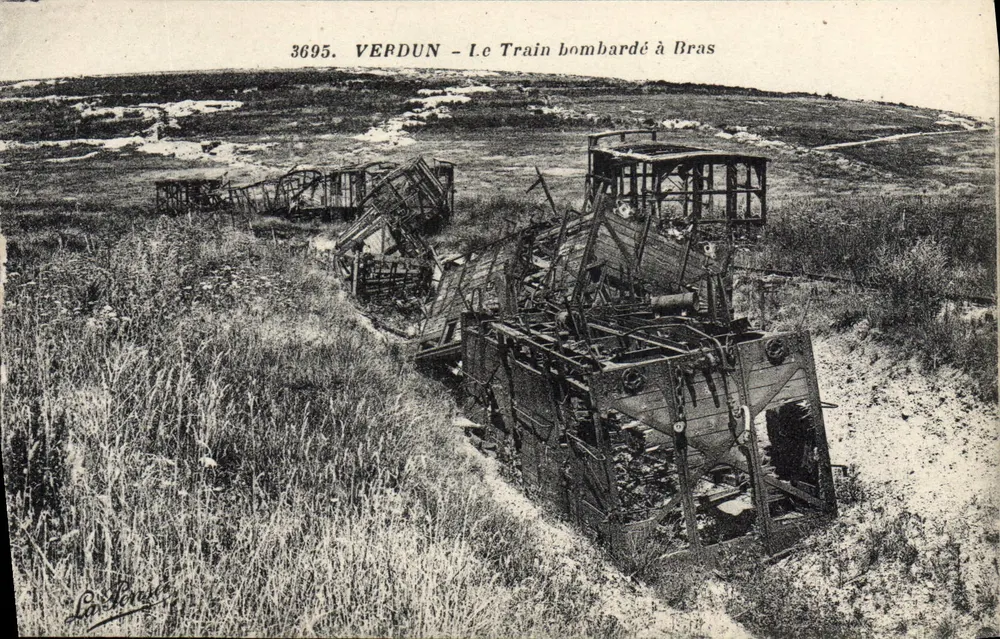 Verdun - O Trem Bombardado em Bras — editor La Perre, n° 3695 - Frente