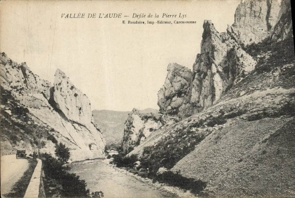 Vale do Aude — Desfilade da Pierre Lys — E. Roudière, Imp. Editor, Carcassonne - Frente