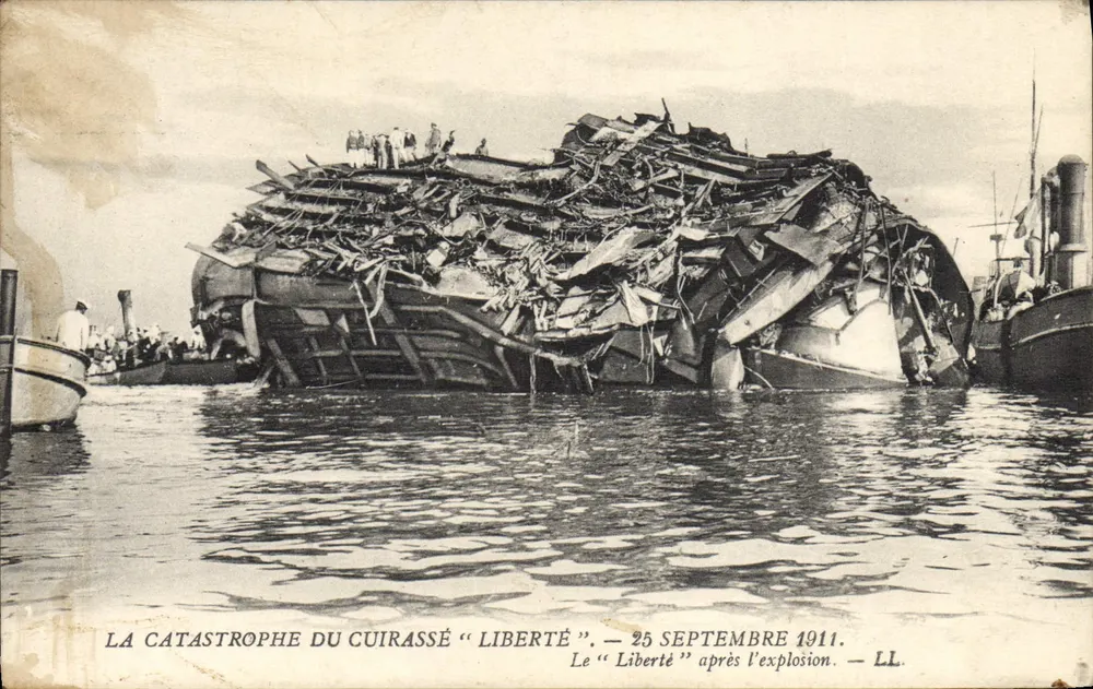 Die Katastrophe des Schlachtschiffes "Liberté" — 25. September 1911 — LL - Vorderseite