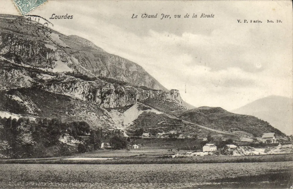 Lourdes — Der Grand Jer, vom Weg aus gesehen — V. P. Paris, Nr. 10. - Vorderseite