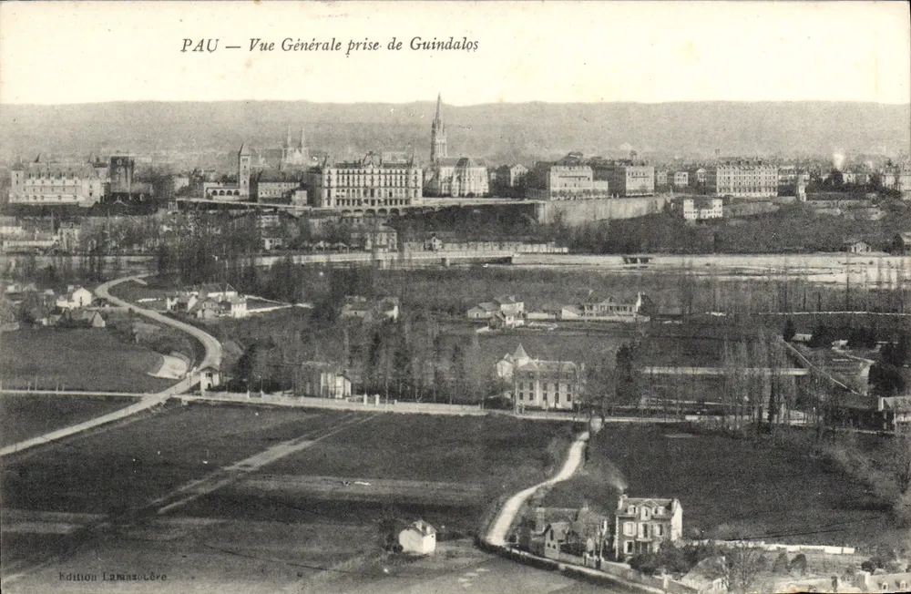 PAU — Vista Geral tirada de Guindalos — Edição Lamanz-Lère - Frente