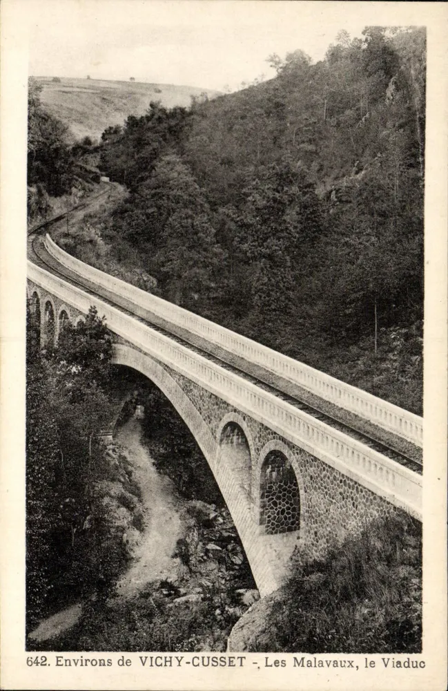 Umgebung von VICHY-CUSSET - Les Malavaux, der Viadukt - Vorderseite