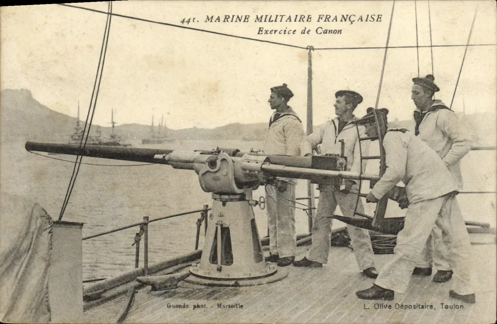 Exercício de Canhão — Marinha Militar Francesa — L. Olive Depositário, Toulon - Frente