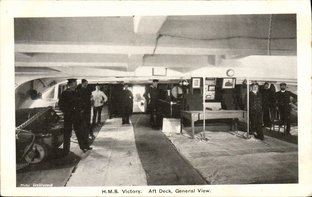 H.M.S. Victory — Deck Traseiro, Vista Geral — Foto Salzeldene - Frente