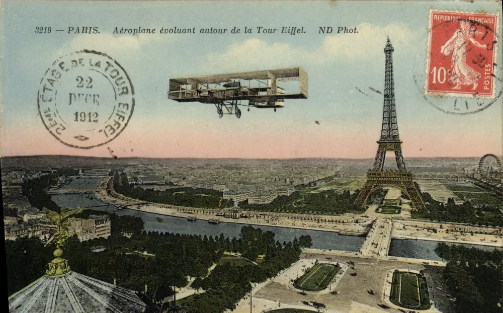 Paris — Flugzeug, das um die Eiffelturm fliegt — ND Phot. n°3219 - Vorderseite