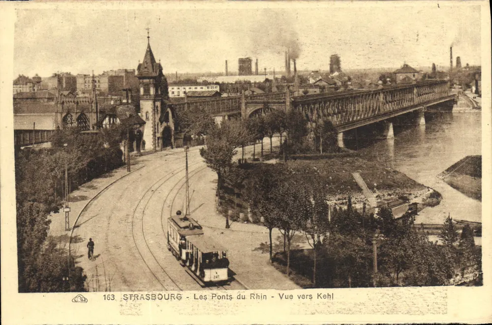Straßburg - Die Rheinbrücken - Blick Richtung Kehl - Vorderseite