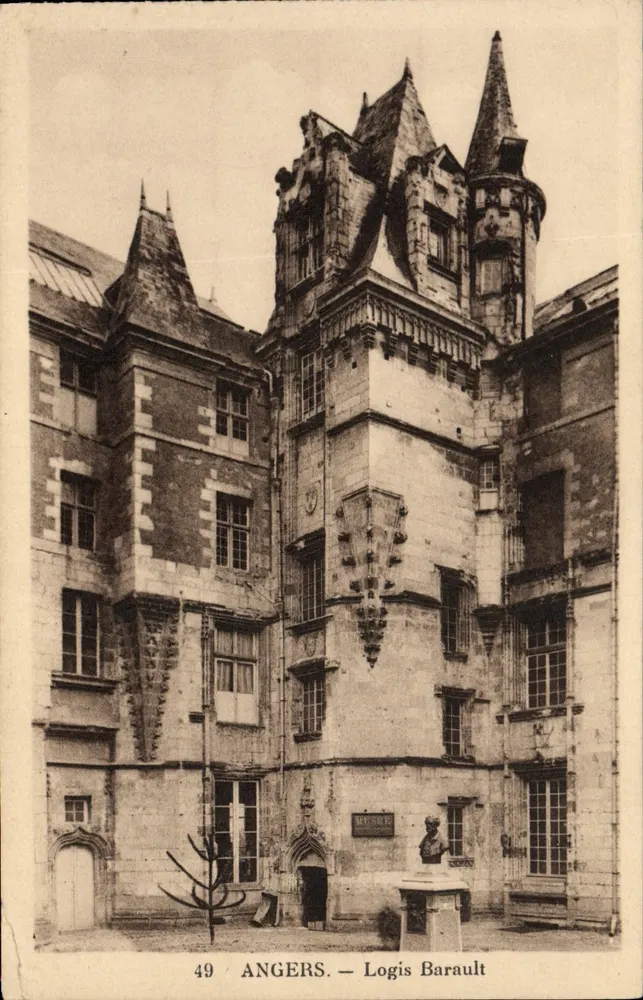 Angers — Logis Barault — Museu - Frente