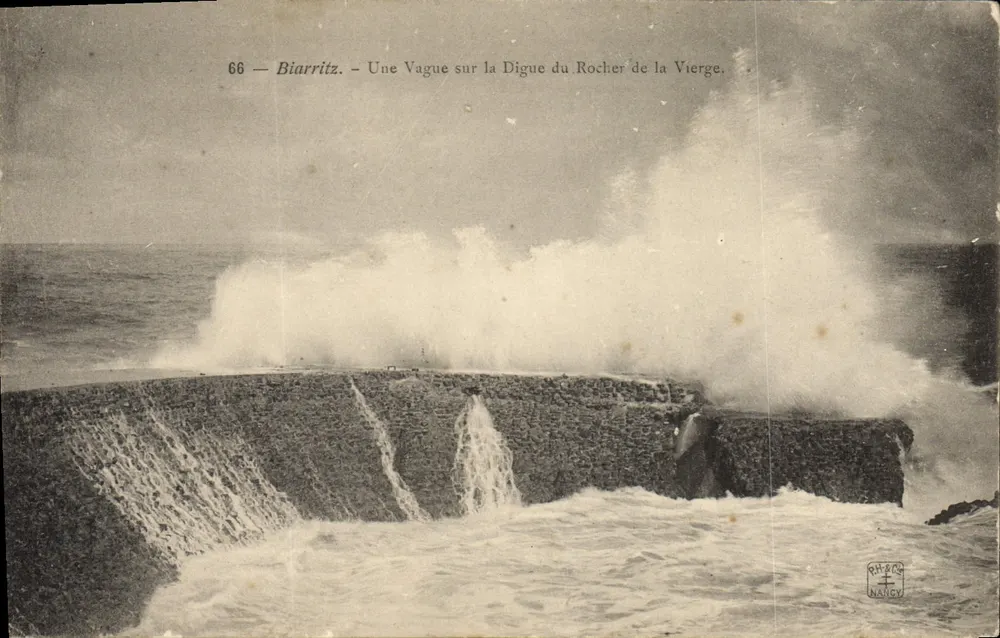 Biarritz — Eine Welle an der Mole des Rochers de la Vierge — RM&CO NANCEY - Vorderseite