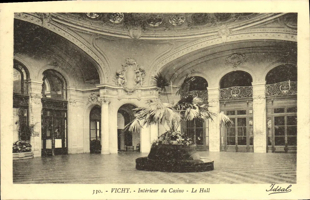 Vichy - Interior do Cassino - O Salão — Ideal, n° 330 - Frente