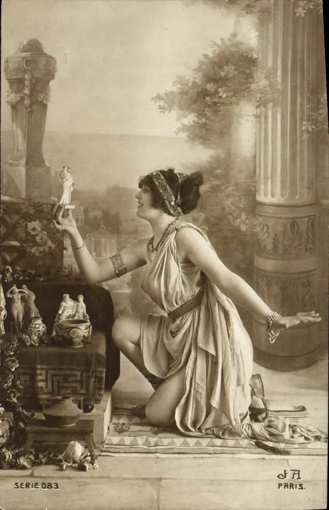 Frau im antiken Kostüm — Szene der Andacht — d'F A, Paris, Serie 083 - Vorderseite