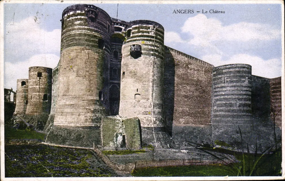 Angers — O Castelo — Combier-Macon - Frente
