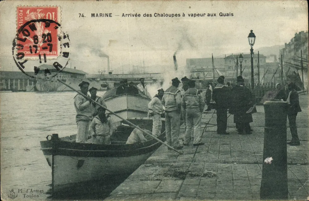 MARINE — Ankunft der Dampfchaloupes an den Kaien — Pl. d'Armes Toulon - Vorderseite