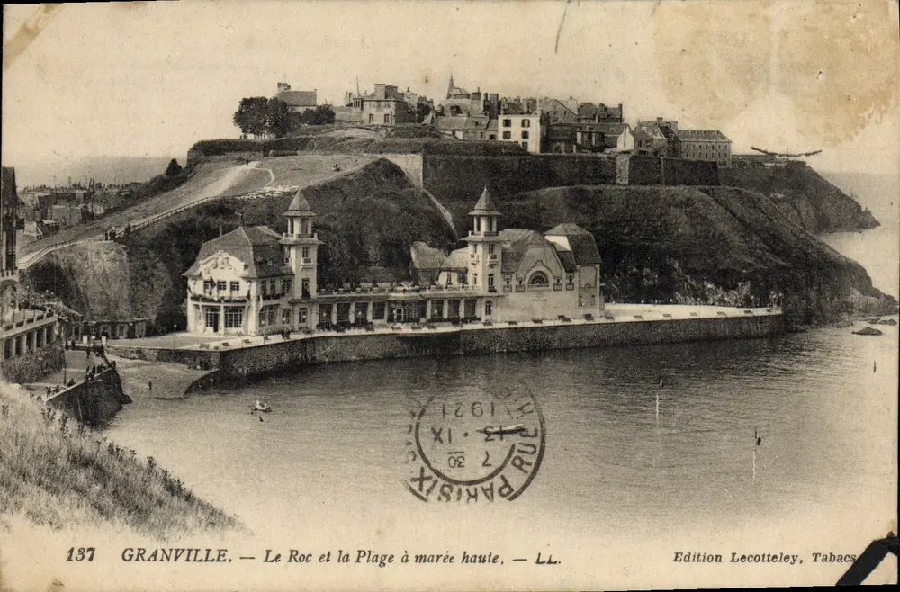 Granville — Le Roc e a Praia com maré alta — Edição Lecotteley, Tabacs - Frente