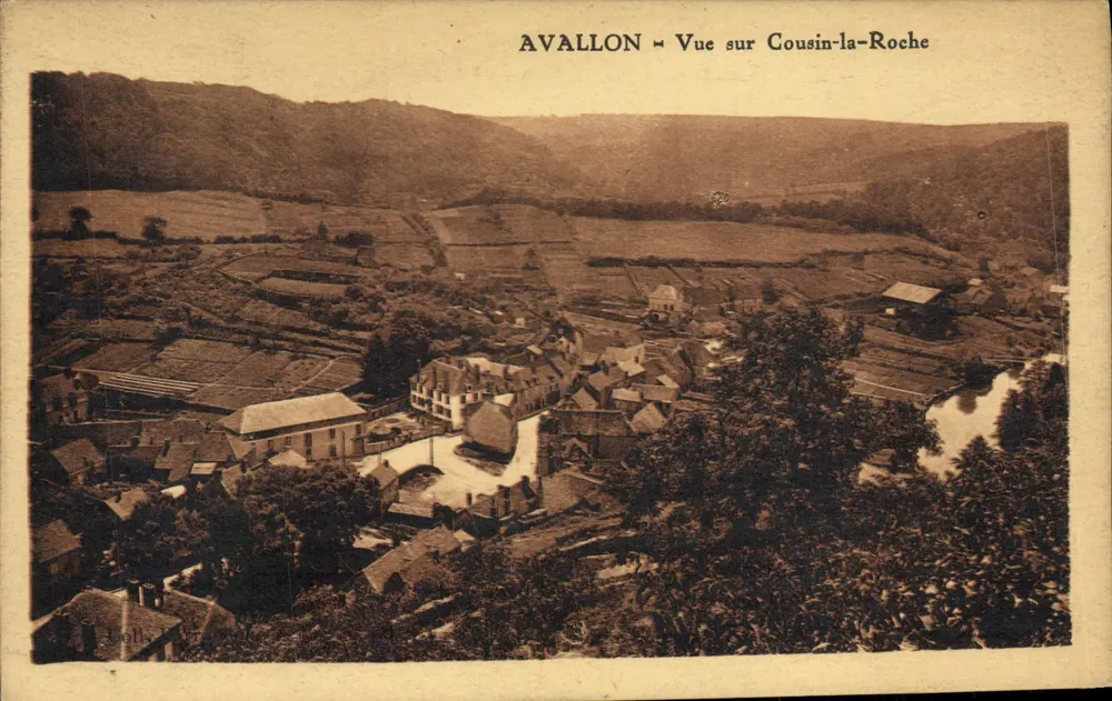 Avallon — Vista sobre Cousin-la-Roche — Editor Hollis - Frente