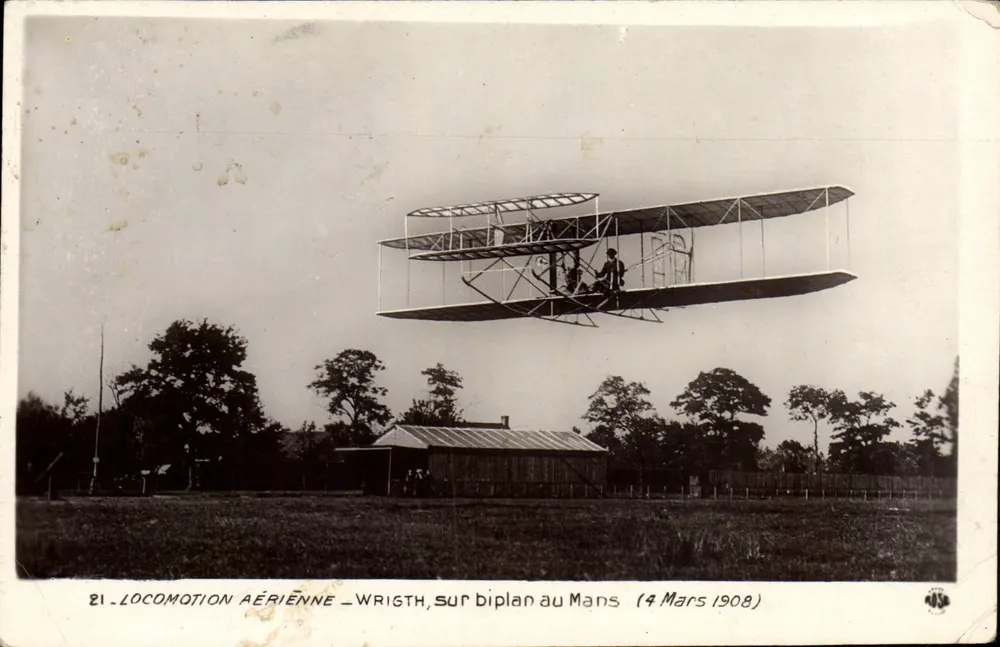 Locomotion aérienne — Wright sur biplan au Mans (4 Mars 1908) — Éditeur impr. sur la carte n° 21 - Front
