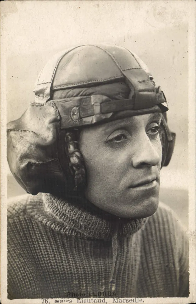 Pilot mit Helm — Photo LLORCA, Marseille — n°76 - Vorderseite