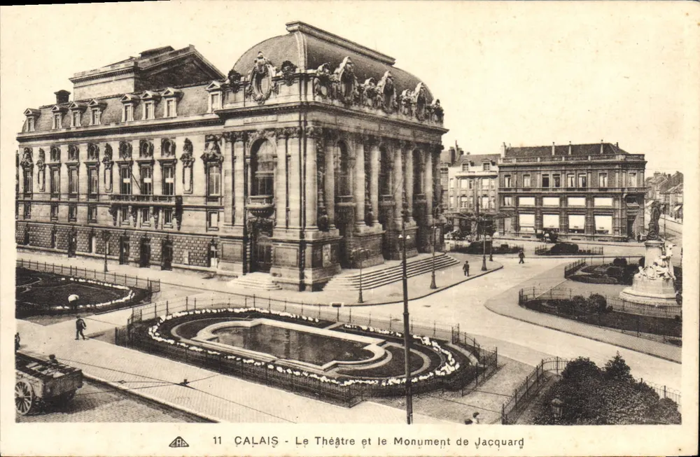Calais - Das Theater und das Denkmal von Jacquard - Vorderseite
