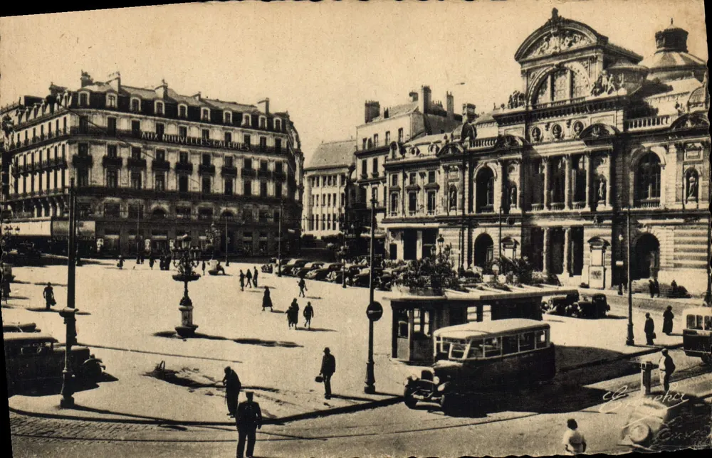 Angers - Place du Ralliement - Das Theater — Verlag M. Christen et Fils, n°102 - Vorderseite