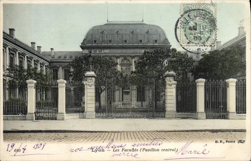 Lyon — As Faculdades (Pavilhão Central) — B. F., Paris, n° 640 - Frente