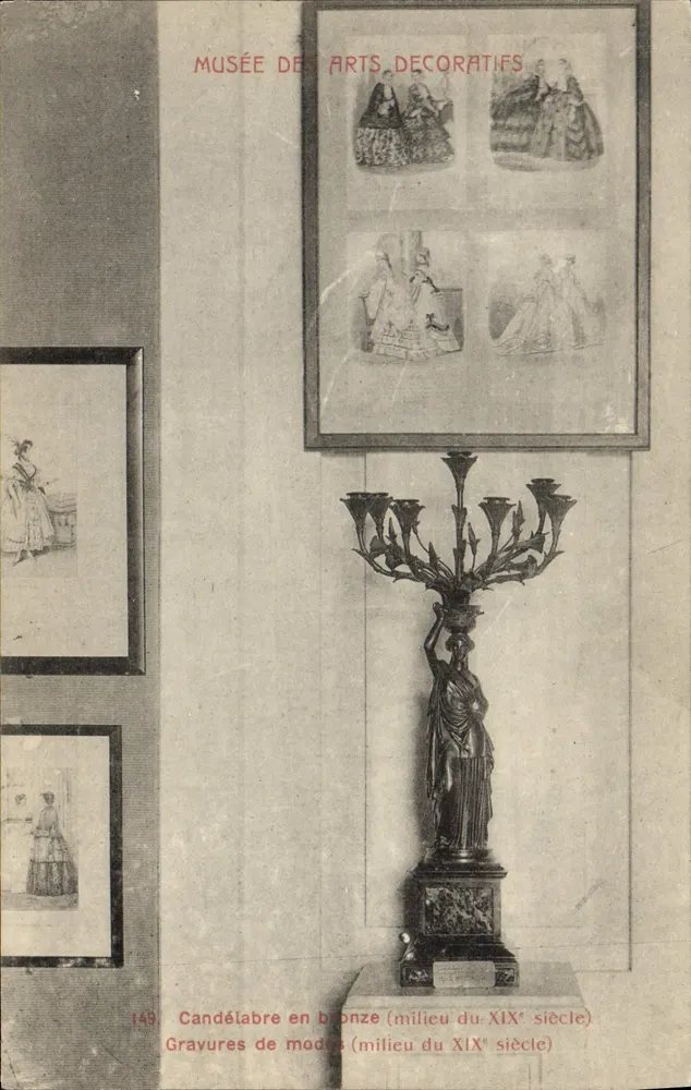 Museo degli Arti Decorativi — Candeliere in bronzo (metà del XIX secolo) — Éditions du Vieux Paris Pictoresque - Recto