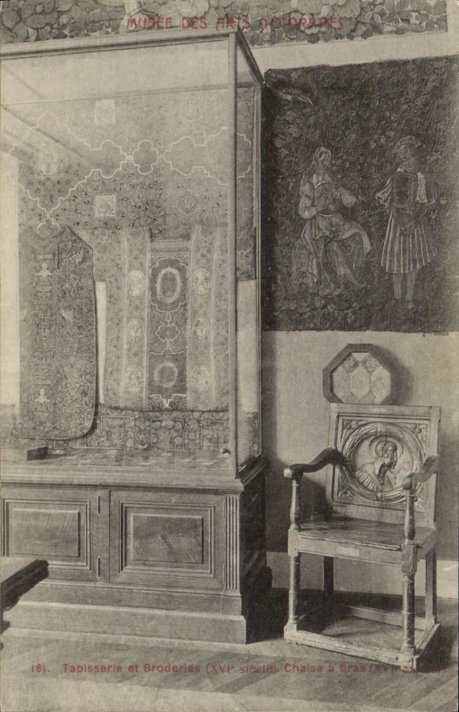 Musée des Arts Décoratifs — Wandteppich und Stickereien (16. Jahrhundert). Sessel (16. Jahrhundert) - Vorderseite
