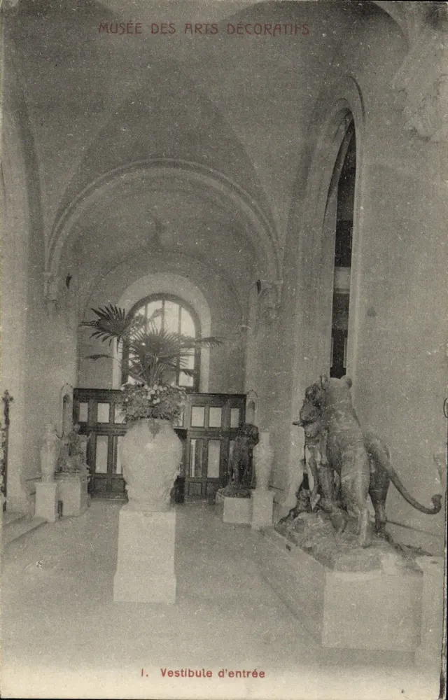 Museu dos Artes Decorativas — Vestíbulo de entrada — Éditions du Vieux Paris Artistique et Piltobosque - Frente