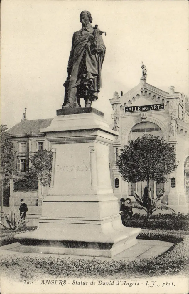 Angers — Statue des David d'Angers — L.V., Foto n°300 - Vorderseite