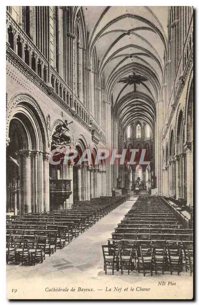 Catedral de Bayeux — A Nave e o Coro — ND Phot - Frente