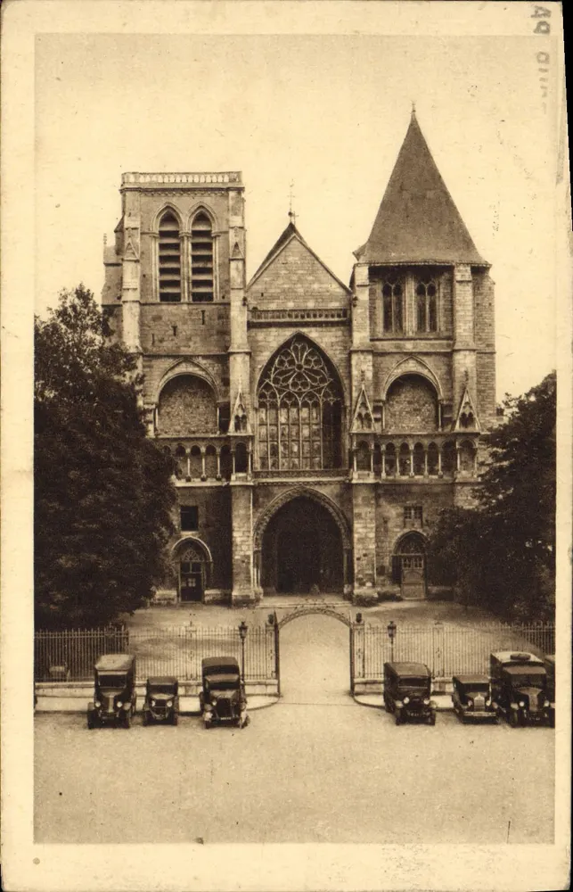 Catedral Nossa Senhora de Le Mans — vista da fachada — Edição P. M. Le Mans - Frente