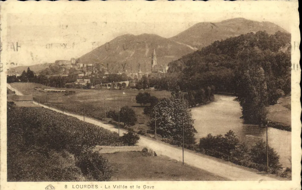 Lourdes - A Vale e o Gave - Frente