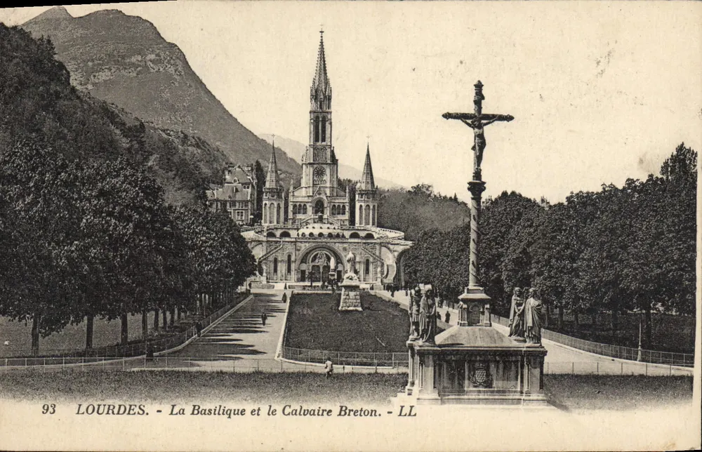 Lourdes - Die Basilika und der Bretonische Calvary - LL - Vorderseite