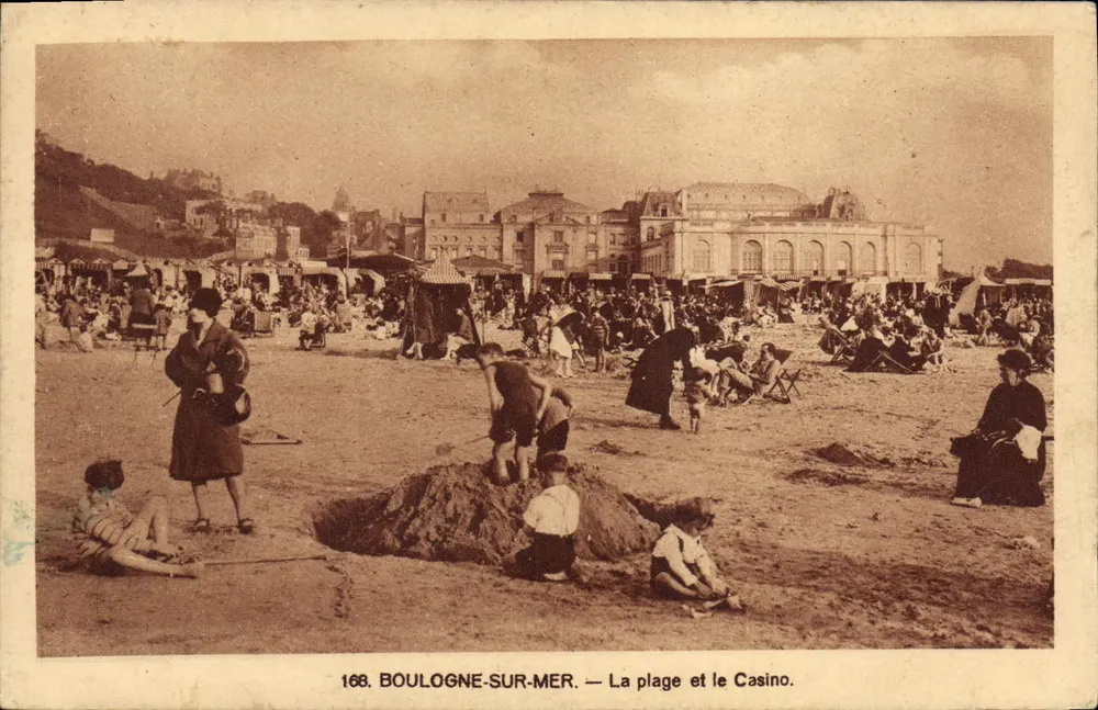 Boulogne-sur-Mer — Die Strand und das Casino. - Vorderseite