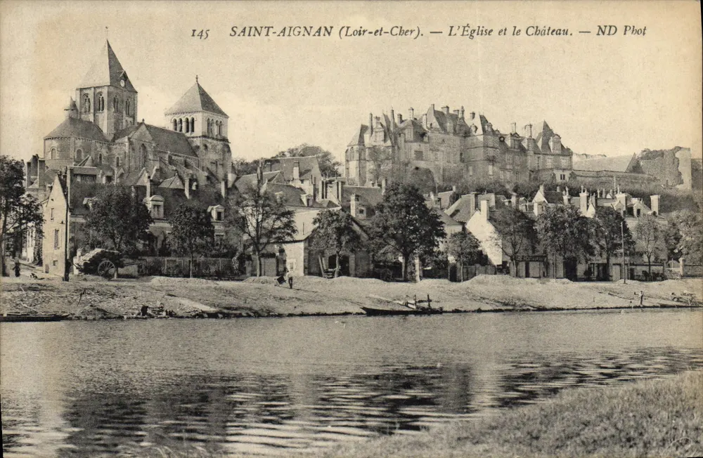 Saint-Aignan (Loir-et-Cher) — A Igreja e o Castelo — ND Phot - Frente
