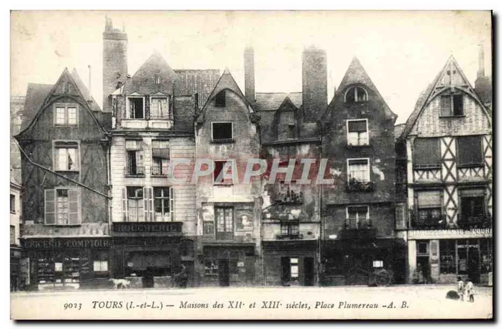 Tours (Loire-et-Loire) — Häuser des 12. und 13. Jahrhunderts, Place Plumereau — A. B. - Vorderseite