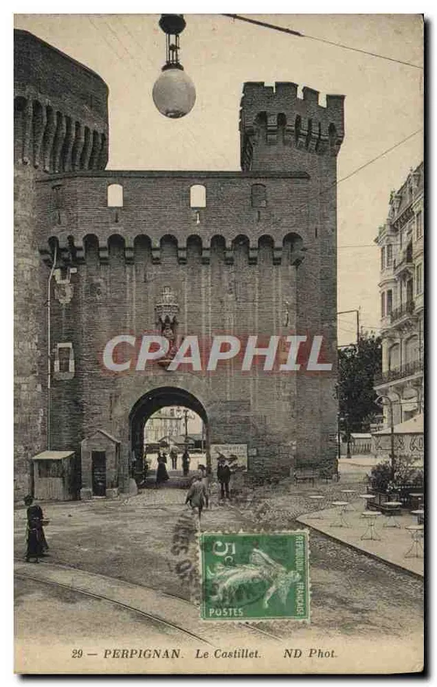 पेरपिगनान — ले कास्टिलेट — एनडी फोटो. - आगे