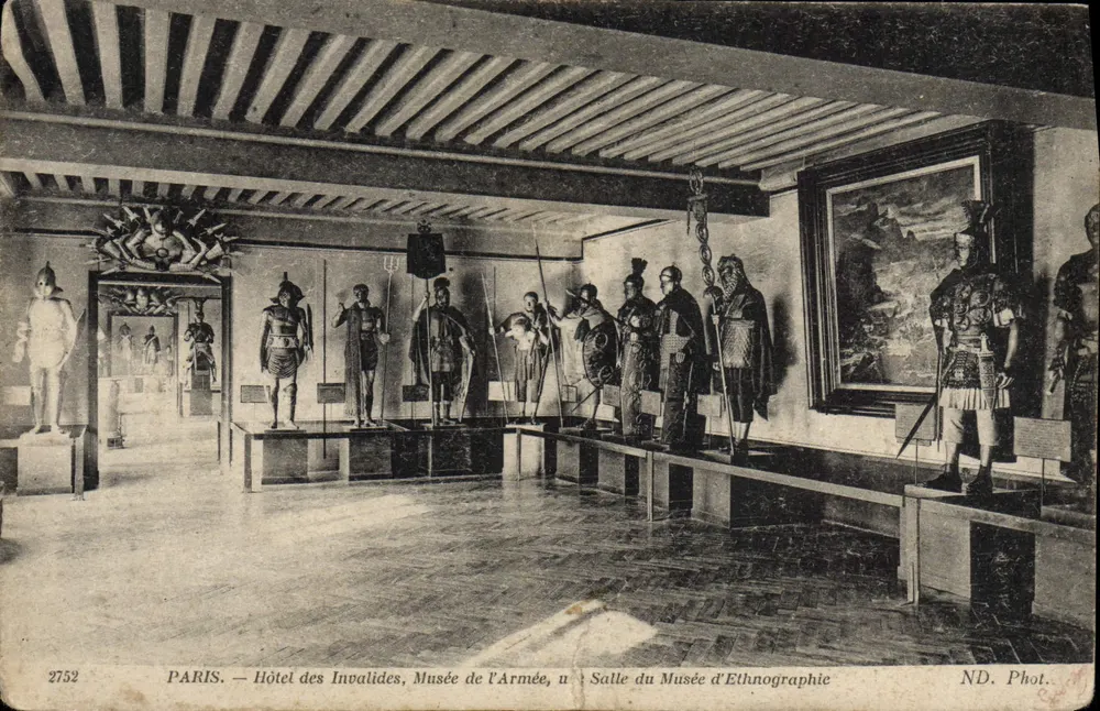 Paris — Hôtel des Invalides, Musée de l'Armée, Salle du Musée d'Ethnographie — ND. Phot. n°2752 - Vorderseite