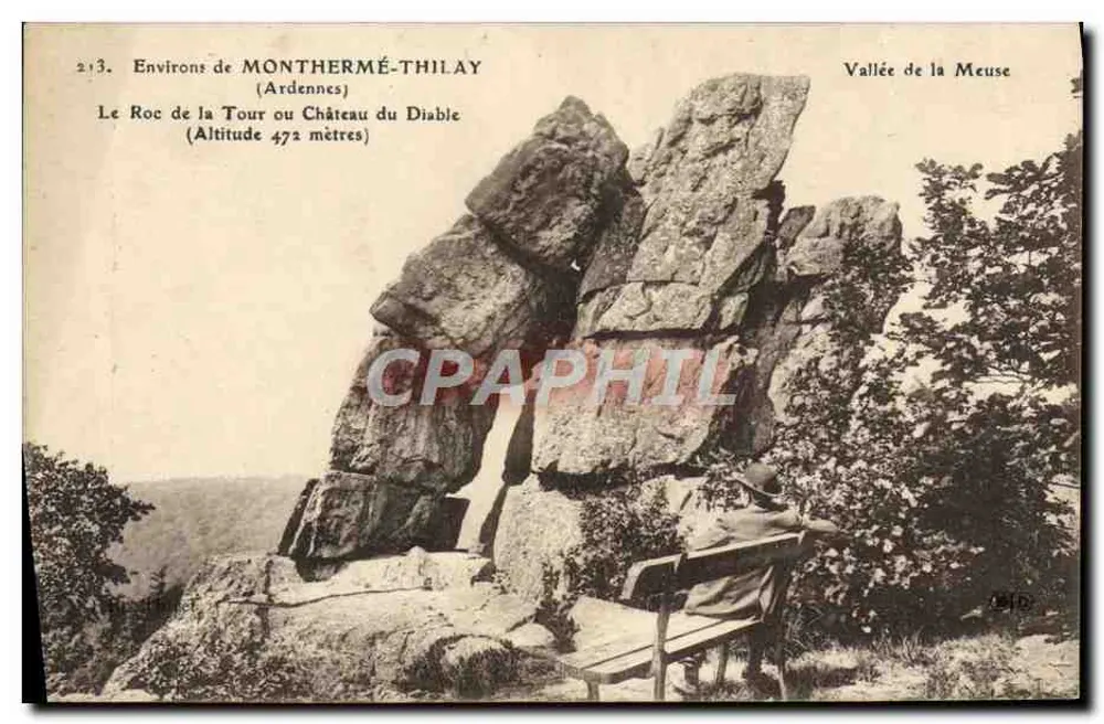 Der Felsen der Turm oder Teufelsburg — Umgebung von Monthermé-Thilay (Ardennen) — Tal der Meuse — Höhe 472 Meter - Vorderseite