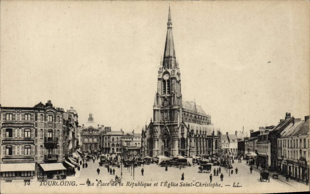 Tourcoing — Platz der Republik und Kirche St-Christophe — LL - Vorderseite