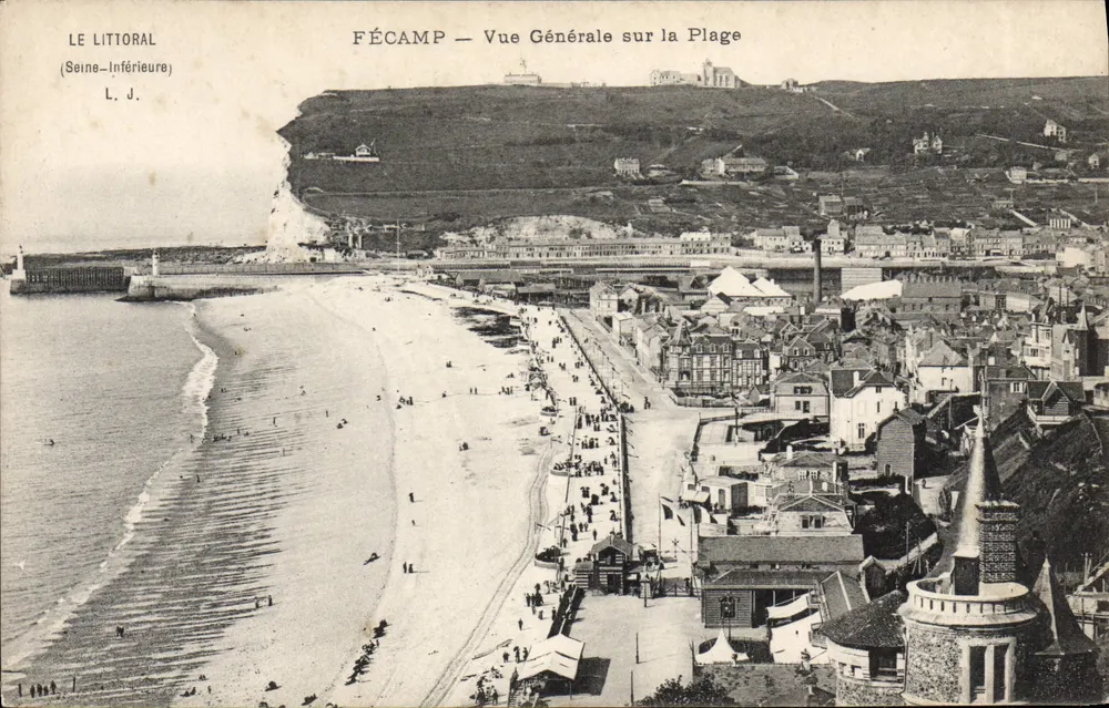 Fécamp — Vista Geral sobre a Praia — L. J. (Le Littoral, Seine-Inférieure) - Frente
