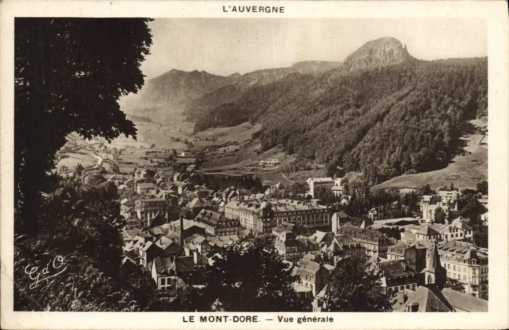 Le Mont-Dore — Vista geral — L'Auvergne - Frente