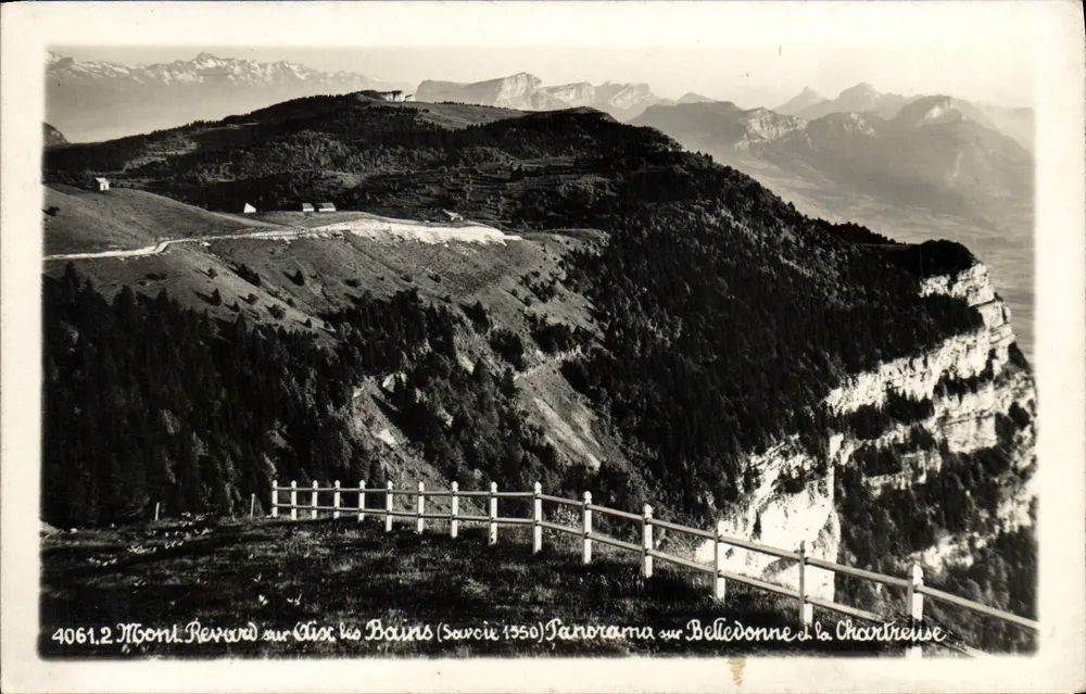 Mont Revard über Cîteaux (Savoie 1350) — Panorama über Belle donne & Chartreuse — Verlag A. Hourlier La Tronche - Vorderseite