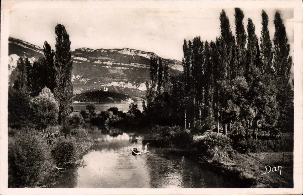 Aix-les-Bains — Canal de Savières und Schloss Chatillon — Dan - Vorderseite
