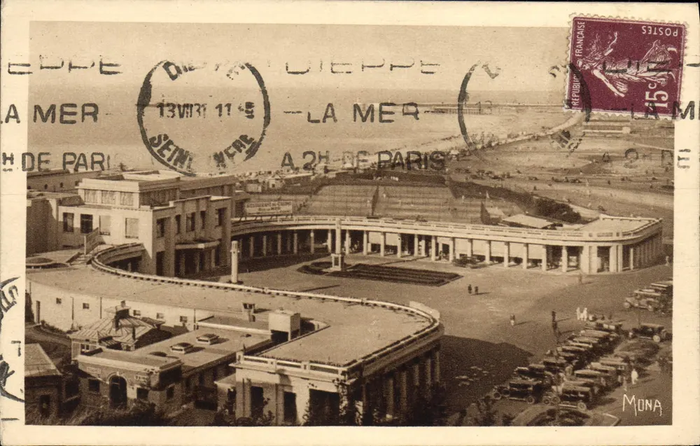 Dieppe — Die Esplanade, die Arcaden und der Haupteingang des Kasinos — MONA, N. 59 - Vorderseite